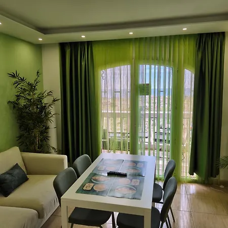 شقة 4 Seasons Relax طوستا ديل سيلونثيو